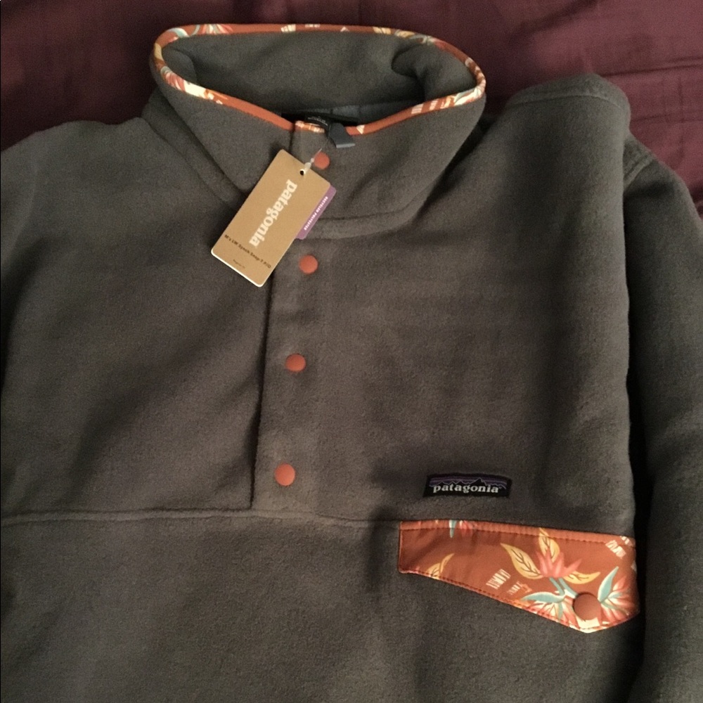 BNWT Patagonia Fleece sz L